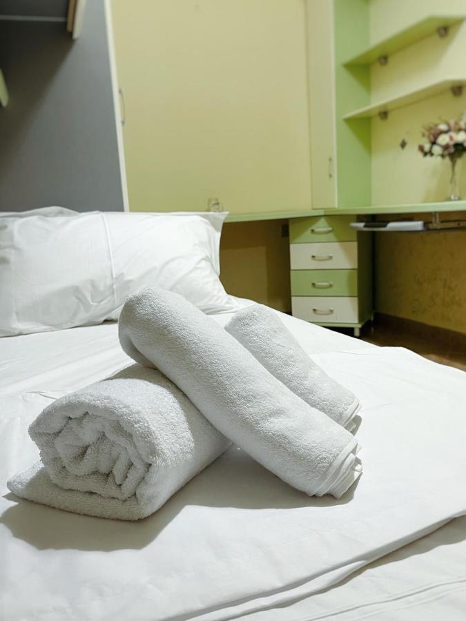 Sunkissed Centre Apartment فلورا المظهر الخارجي الصورة
