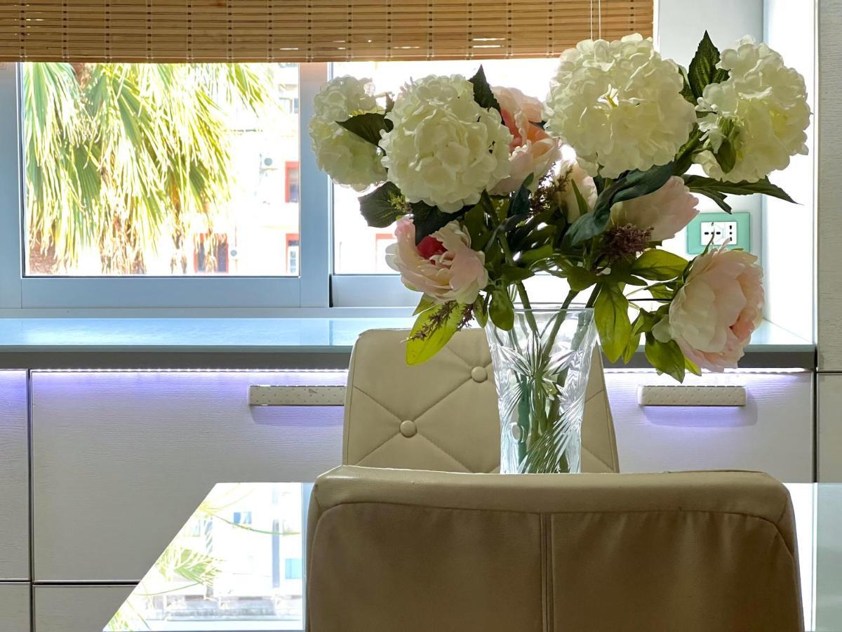 Sunkissed Centre Apartment فلورا المظهر الخارجي الصورة